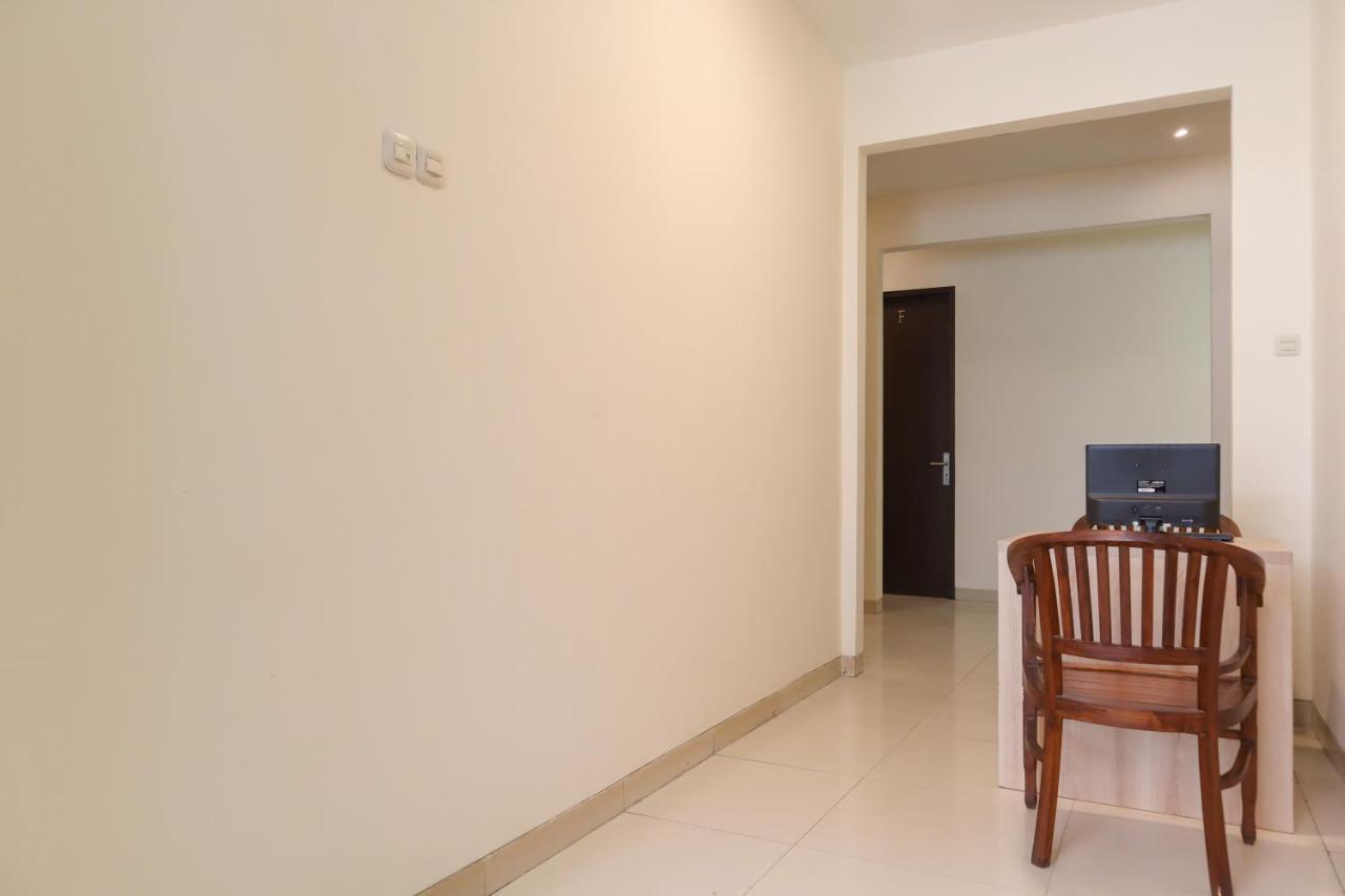 ג'קרטה Oyo 2768 Oq Residence מראה חיצוני תמונה